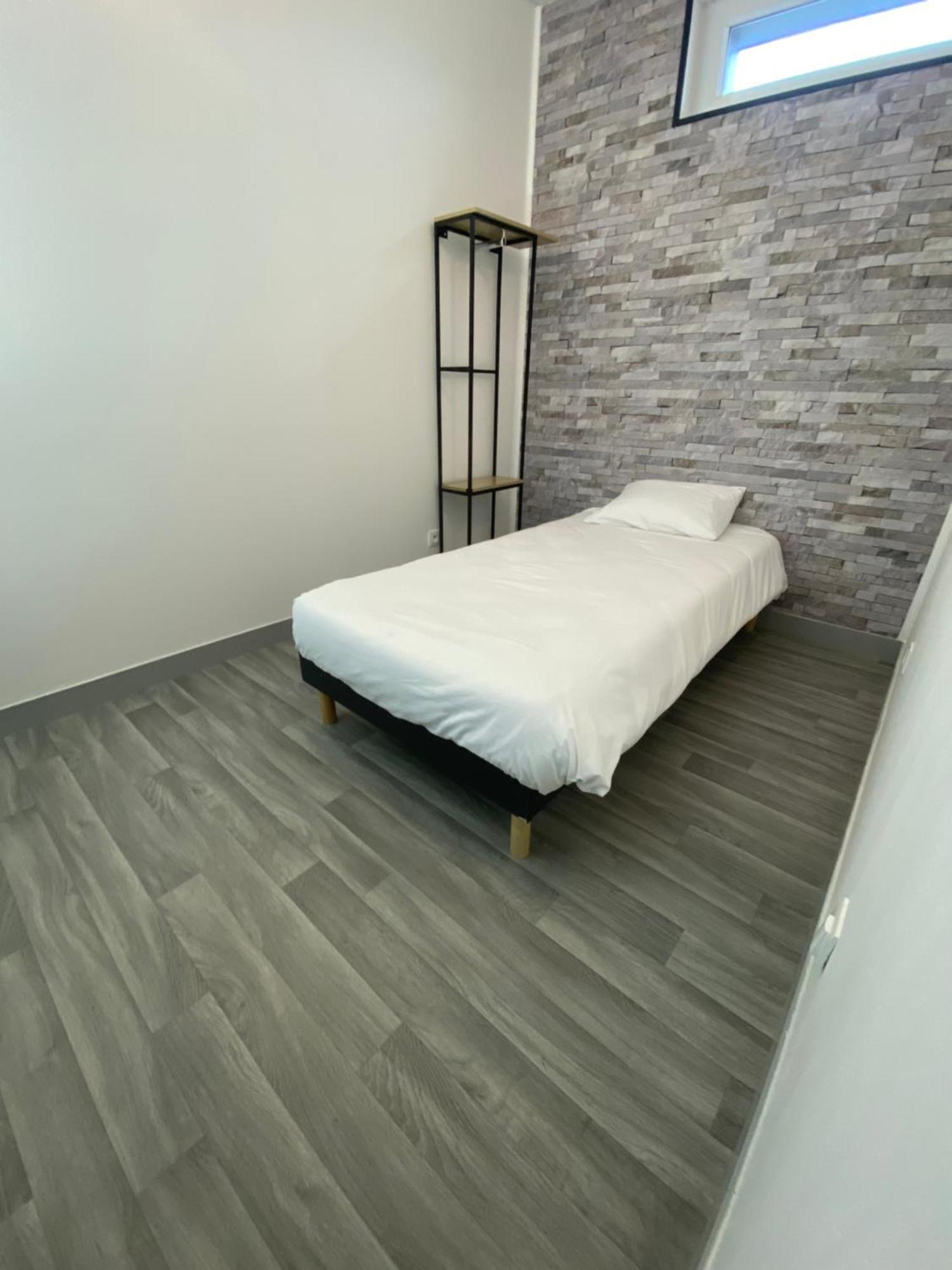 Appartel 76 Chambres Rouxmesnil-Bouteilles ภายนอก รูปภาพ